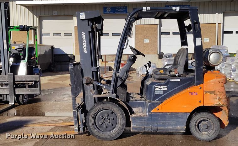 image for item IH9421 2018 Doosan G25-7 forklift