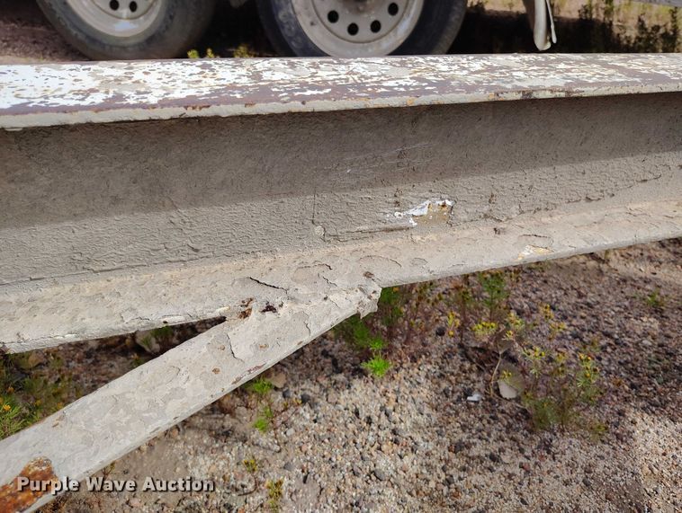 image for item IP9725 1996 Towmaster utility trailer