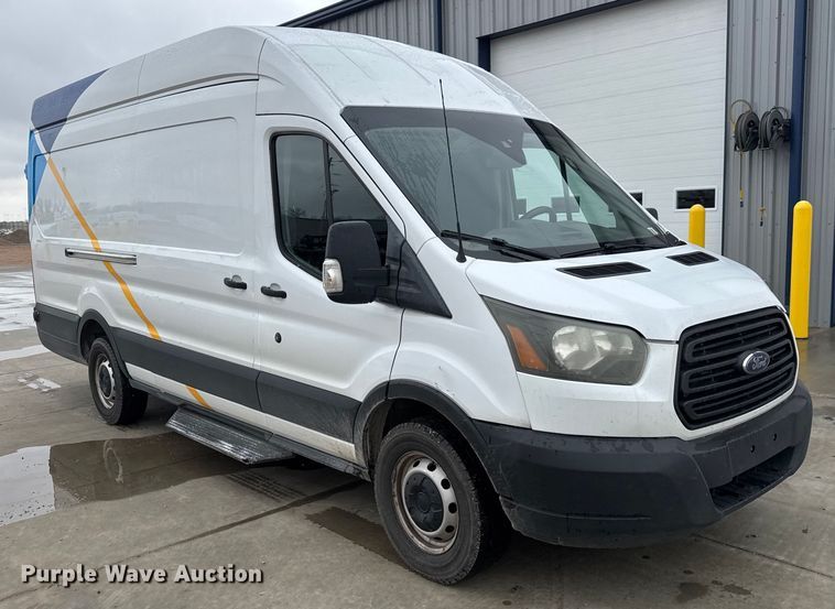 image for item NB9017 2019 Ford Transit 350 van