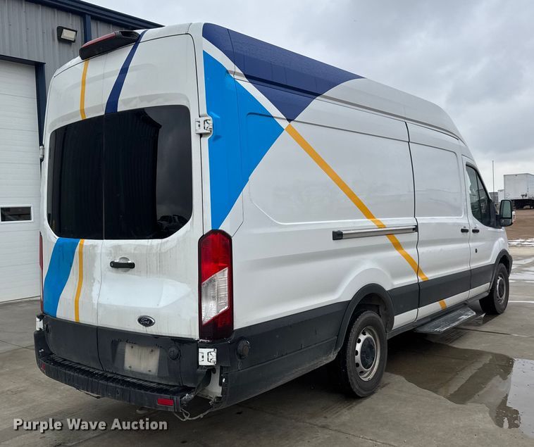 image for item NB9017 2019 Ford Transit 350 van