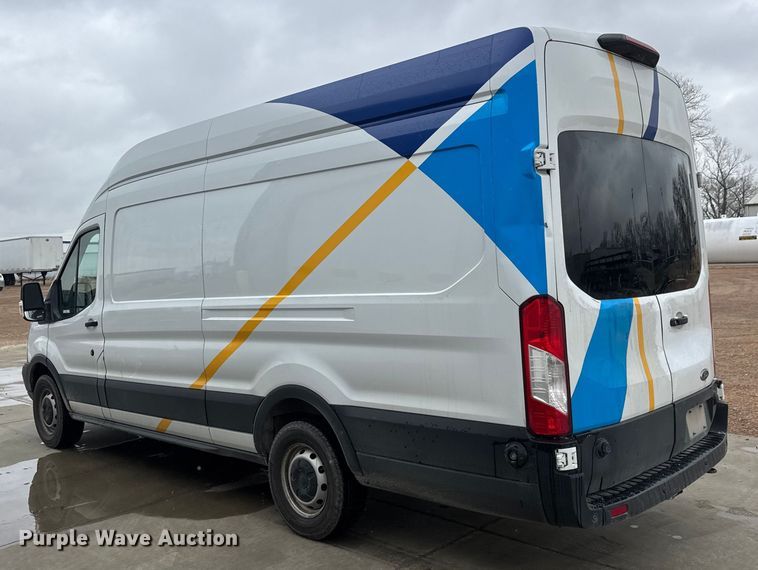 image for item NB9017 2019 Ford Transit 350 van