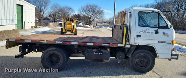 image for item NO9879 1986 Chevrolet 40 Tiltmaster dump flatbed truck