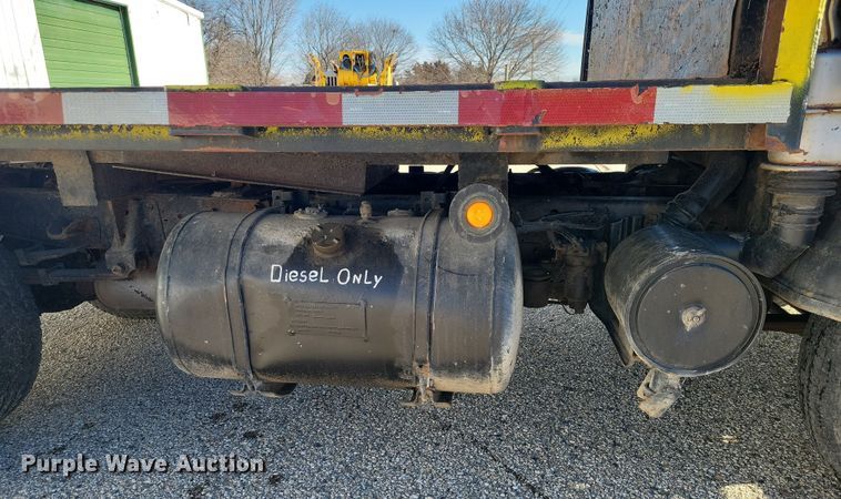 image for item NO9879 1986 Chevrolet 40 Tiltmaster dump flatbed truck