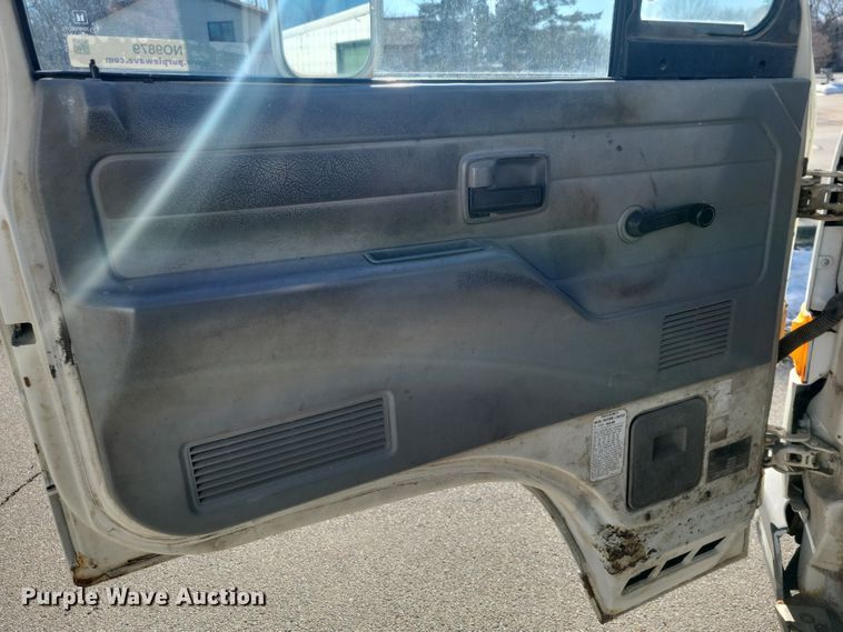 image for item NO9879 1986 Chevrolet 40 Tiltmaster dump flatbed truck