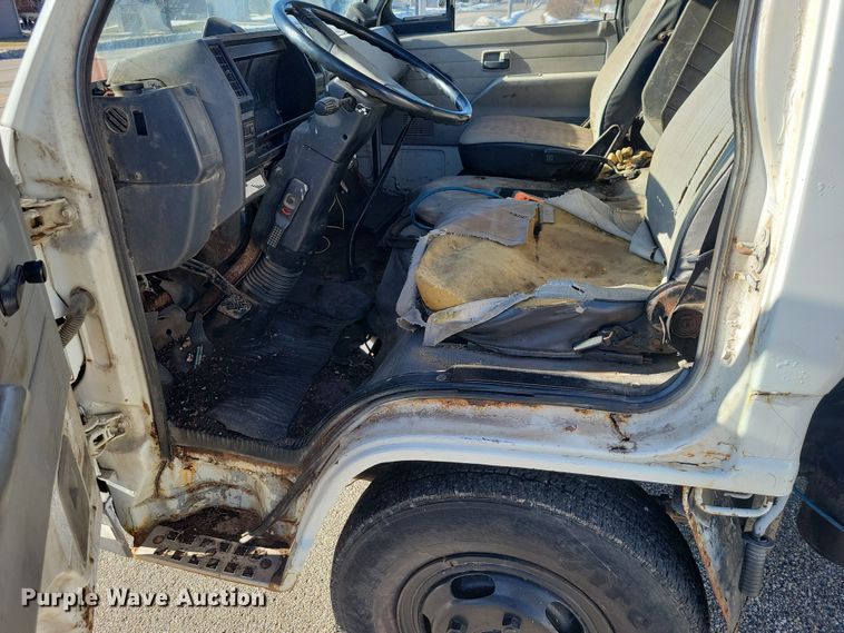 image for item NO9879 1986 Chevrolet 40 Tiltmaster dump flatbed truck