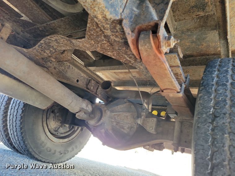 image for item NO9879 1986 Chevrolet 40 Tiltmaster dump flatbed truck