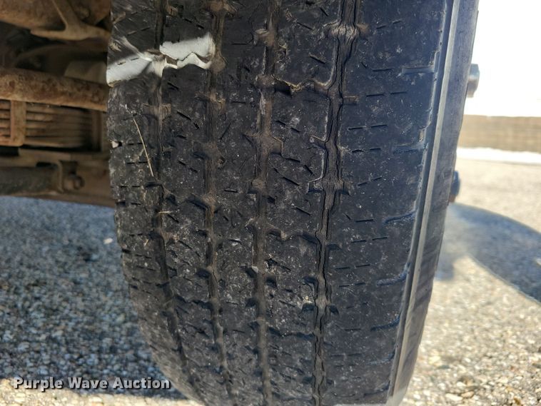 image for item NO9879 1986 Chevrolet 40 Tiltmaster dump flatbed truck