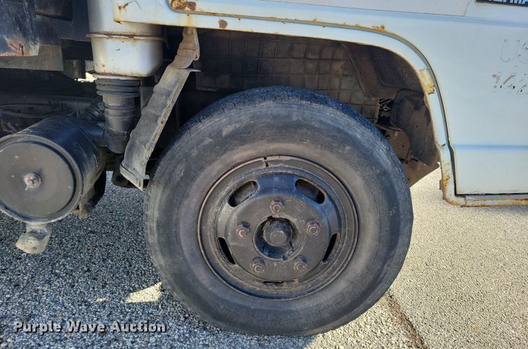 image for item NO9879 1986 Chevrolet 40 Tiltmaster dump flatbed truck