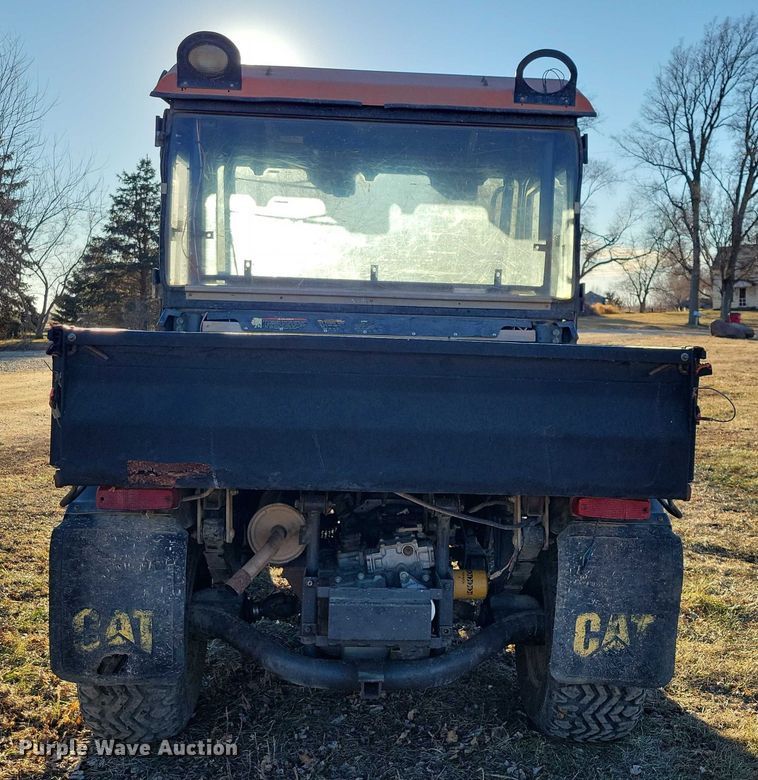 image for item NO9886 2001 Kubota RTV900 utility vehicle