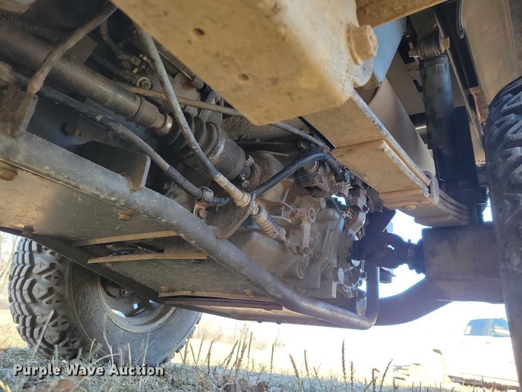 image for item NO9886 2001 Kubota RTV900 utility vehicle