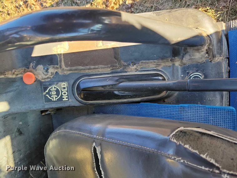 image for item NO9886 2001 Kubota RTV900 utility vehicle