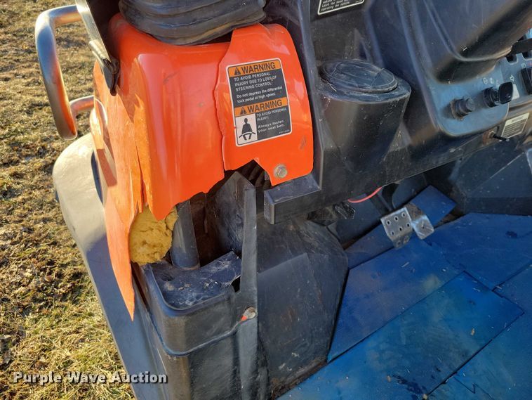 image for item NO9886 2001 Kubota RTV900 utility vehicle