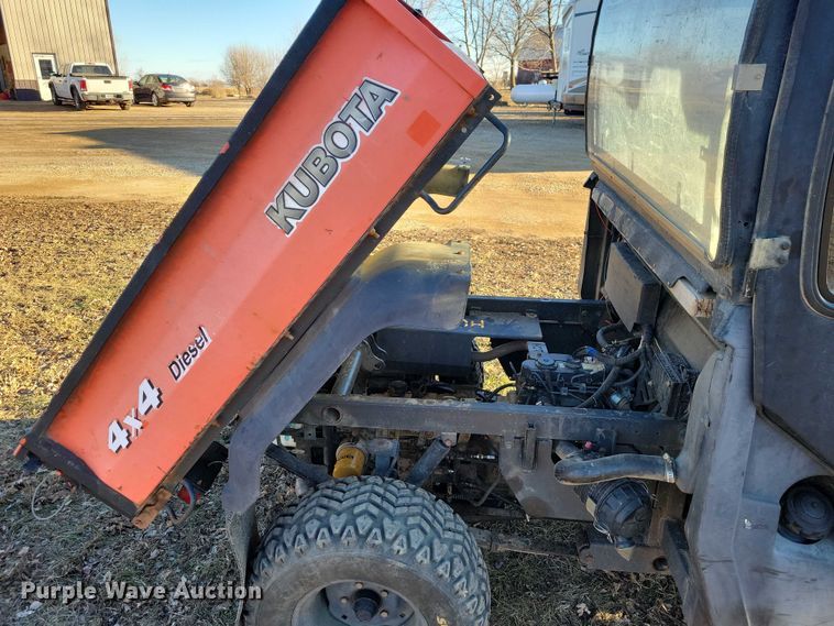 image for item NO9886 2001 Kubota RTV900 utility vehicle