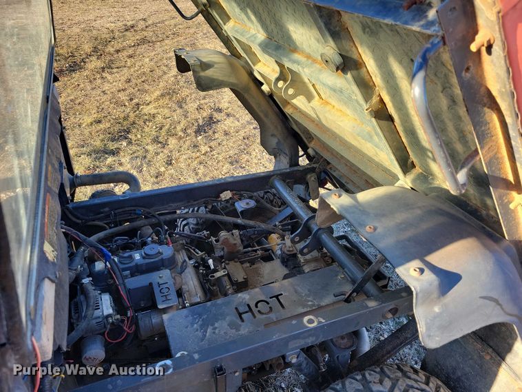 image for item NO9886 2001 Kubota RTV900 utility vehicle