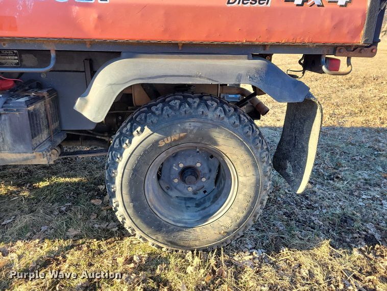 image for item NO9886 2001 Kubota RTV900 utility vehicle