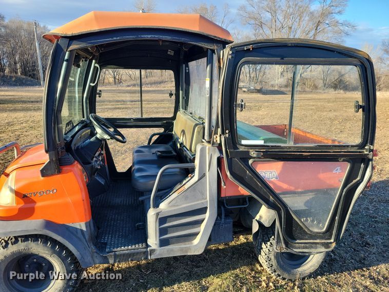 image for item NO9887 2001 Kubota RTV900 utility vehicle