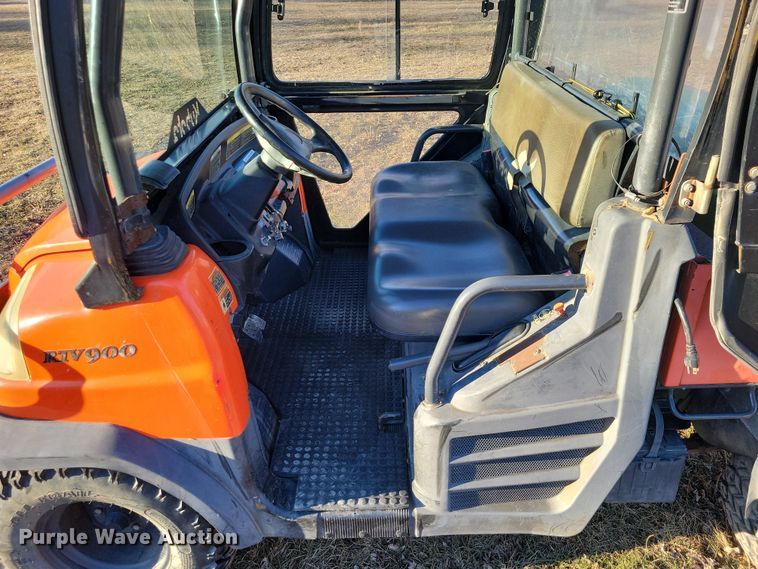 image for item NO9887 2001 Kubota RTV900 utility vehicle