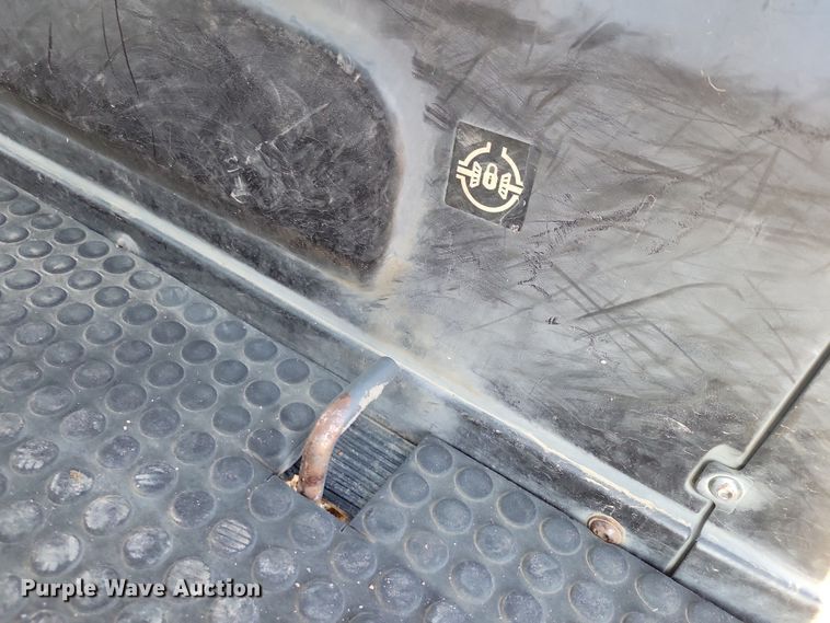 image for item NO9887 2001 Kubota RTV900 utility vehicle