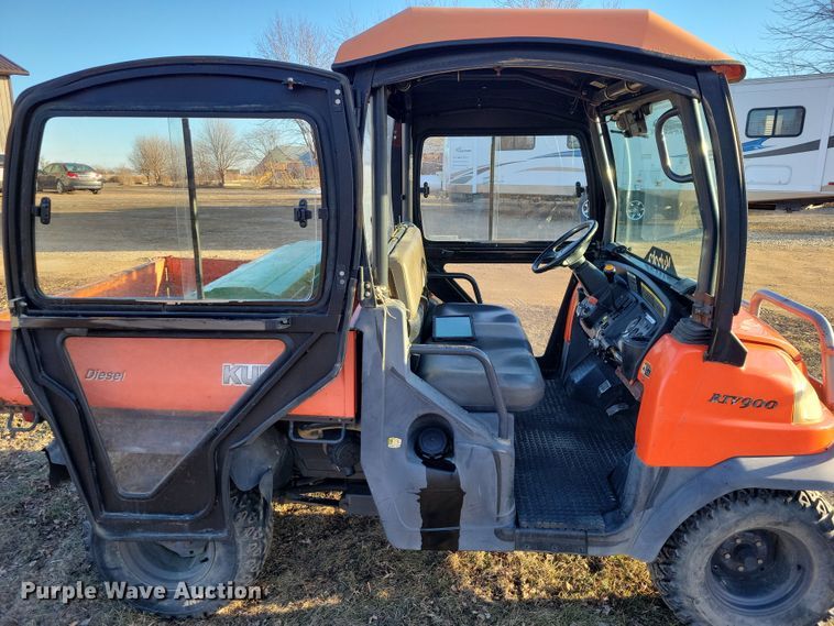 image for item NO9887 2001 Kubota RTV900 utility vehicle