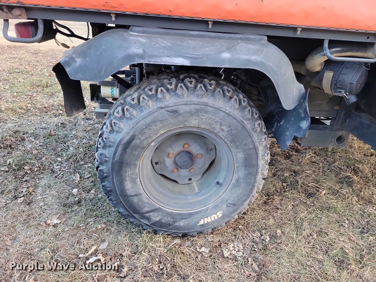 image for item NO9887 2001 Kubota RTV900 utility vehicle