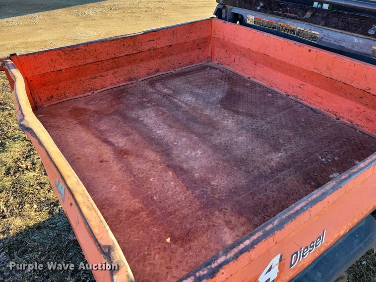 image for item NO9889 2001 Kubota RTV900 utility vehicle