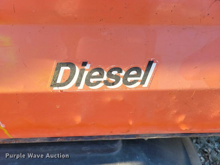 image for item NO9889 2001 Kubota RTV900 utility vehicle