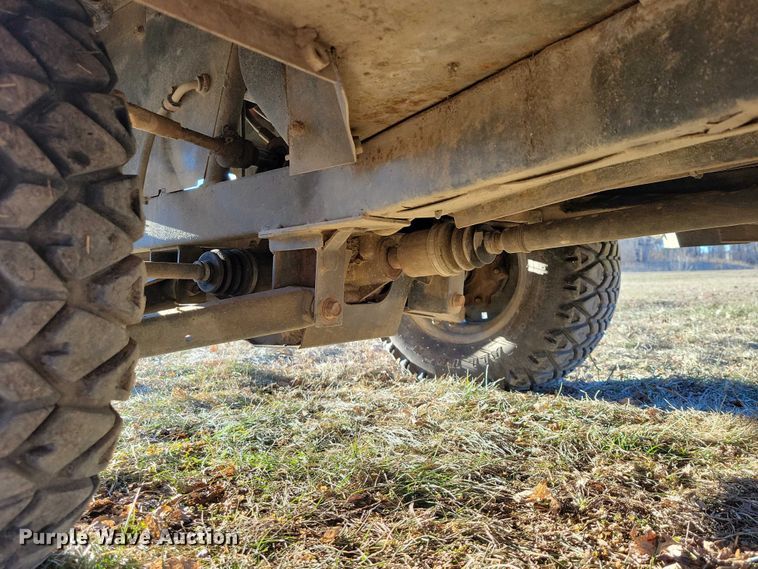 image for item NO9889 2001 Kubota RTV900 utility vehicle