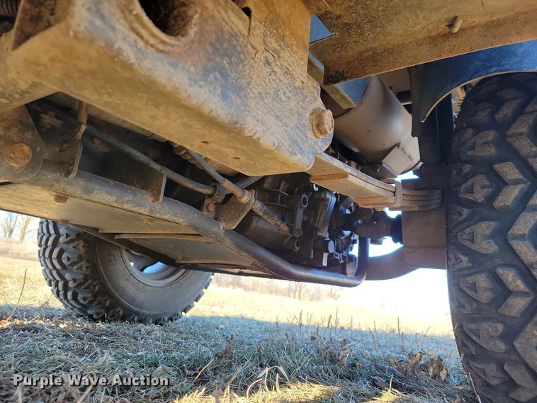 image for item NO9889 2001 Kubota RTV900 utility vehicle