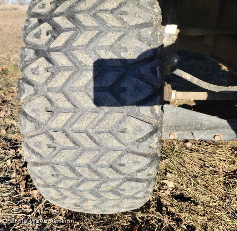 image for item NO9889 2001 Kubota RTV900 utility vehicle