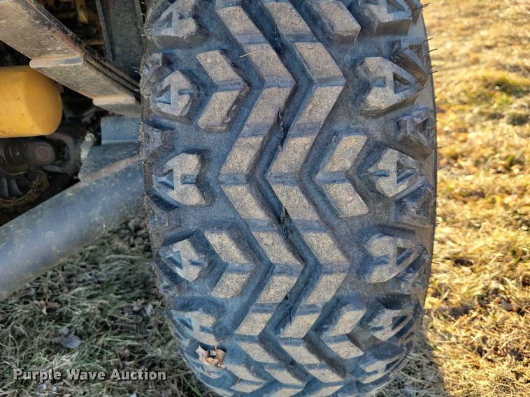 image for item NO9889 2001 Kubota RTV900 utility vehicle