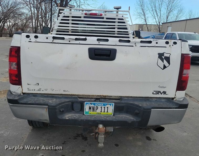 image for item NO9925 2012 Chevrolet Silverado  2500HD pickup truck