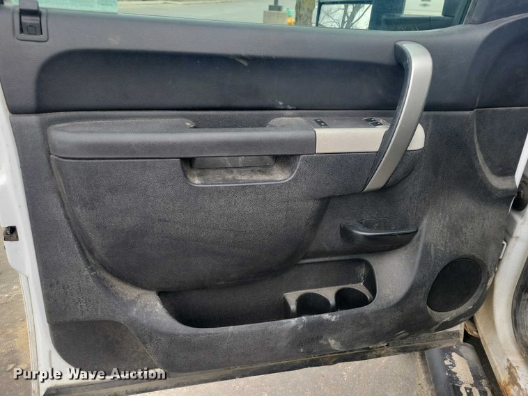 image for item NO9925 2012 Chevrolet Silverado  2500HD pickup truck