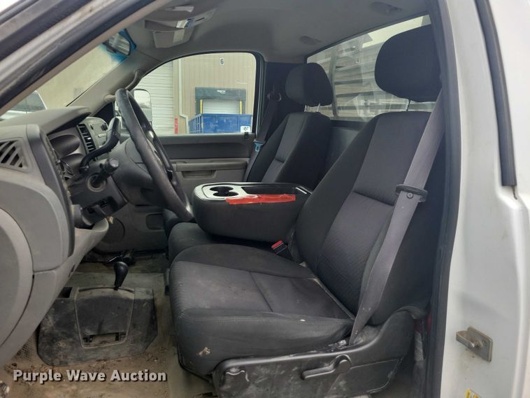 image for item NO9925 2012 Chevrolet Silverado  2500HD pickup truck