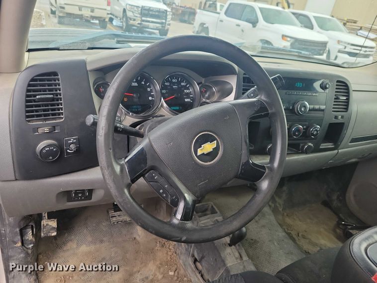 image for item NO9925 2012 Chevrolet Silverado  2500HD pickup truck