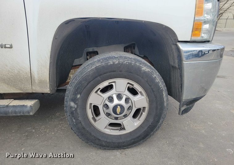 image for item NO9925 2012 Chevrolet Silverado  2500HD pickup truck