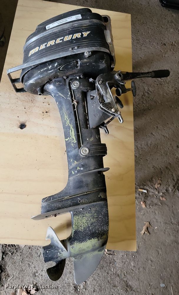 image for item NO9963 Boat motors