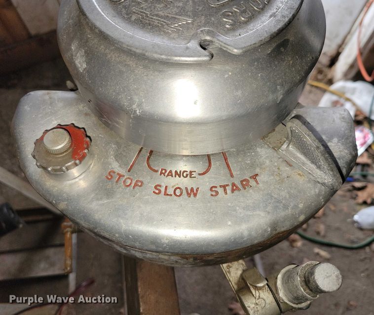 image for item NO9963 Boat motors