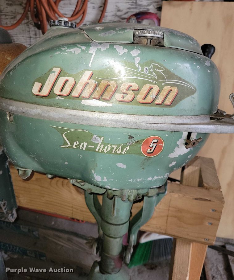 image for item NO9963 Boat motors