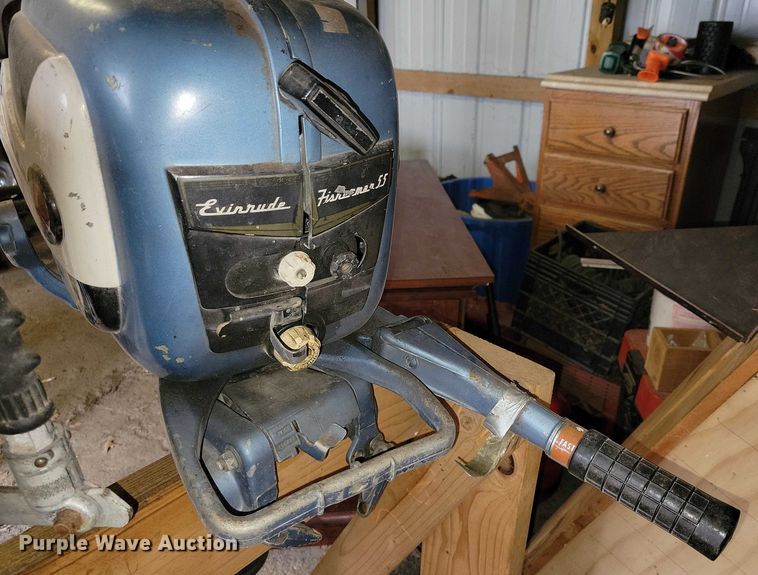 image for item NO9963 Boat motors