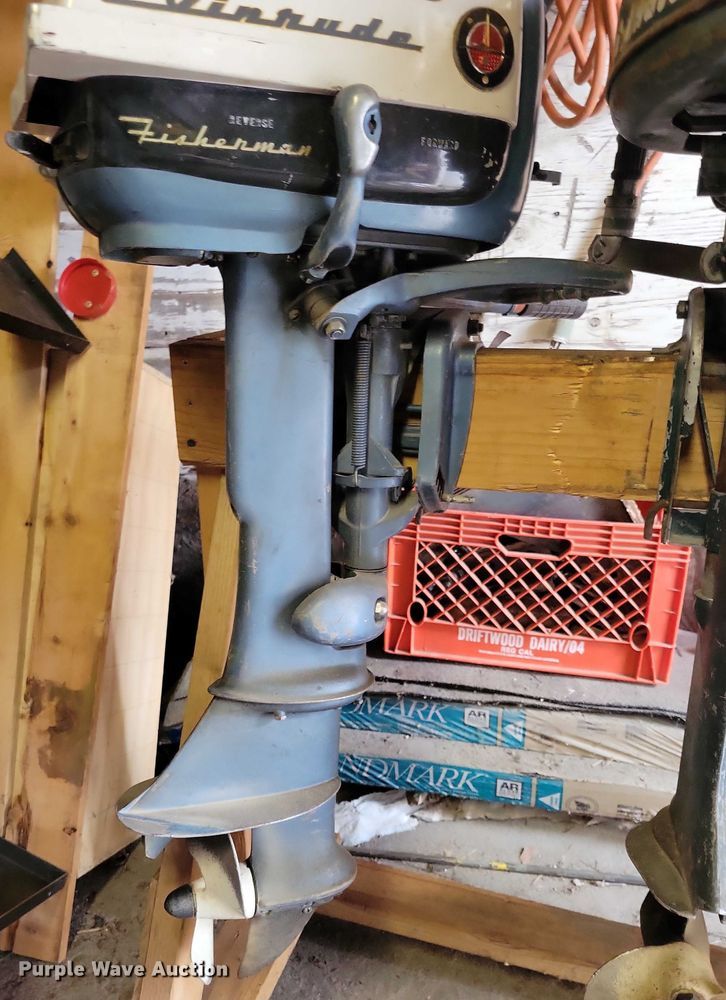 image for item NO9963 Boat motors