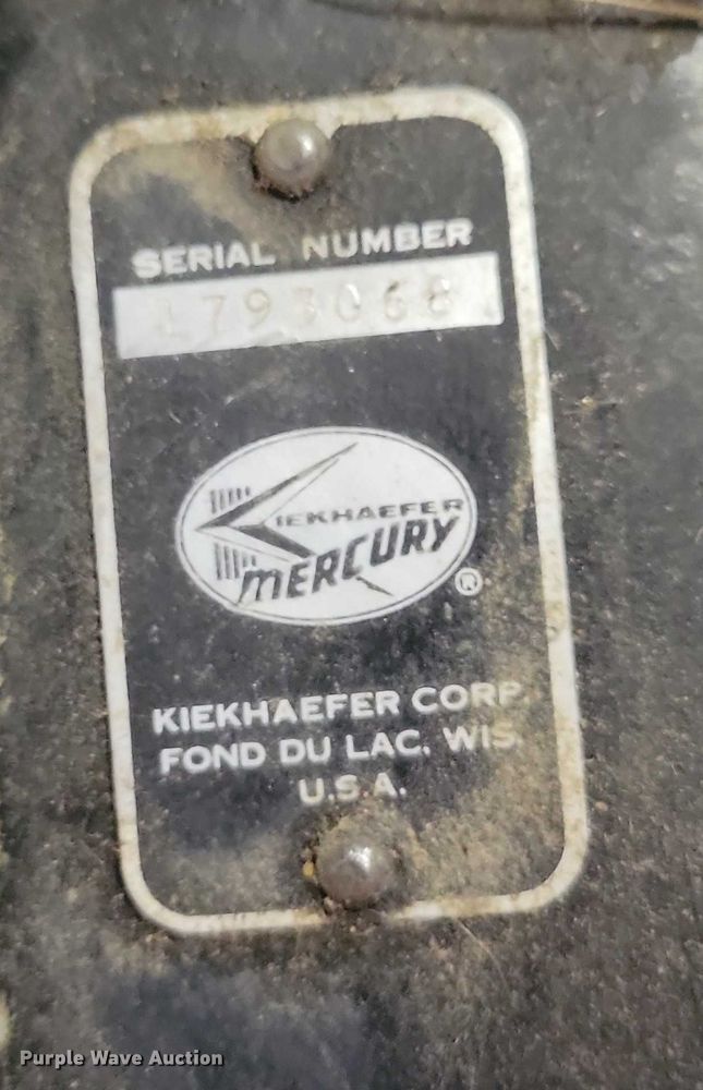 image for item NO9963 Boat motors