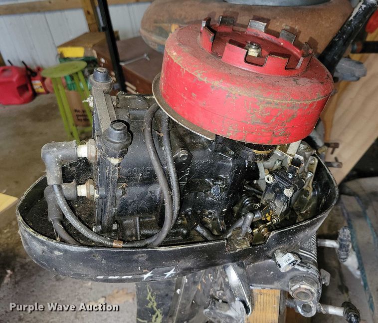 image for item NO9963 Boat motors