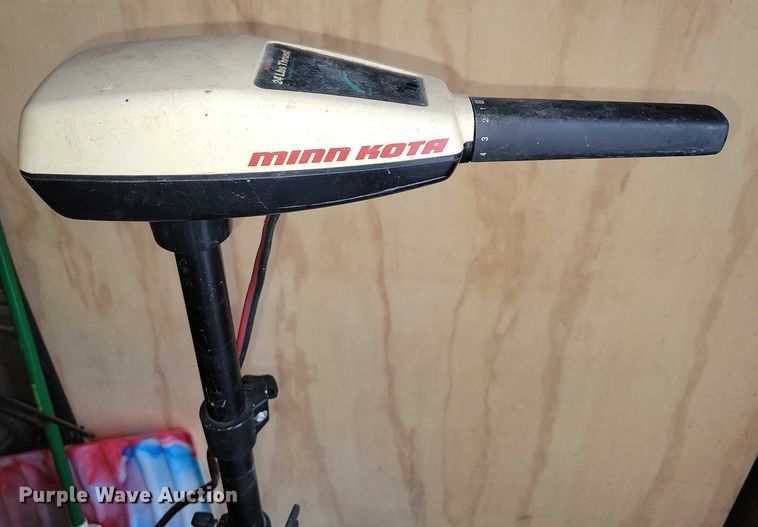 image for item NO9963 Boat motors