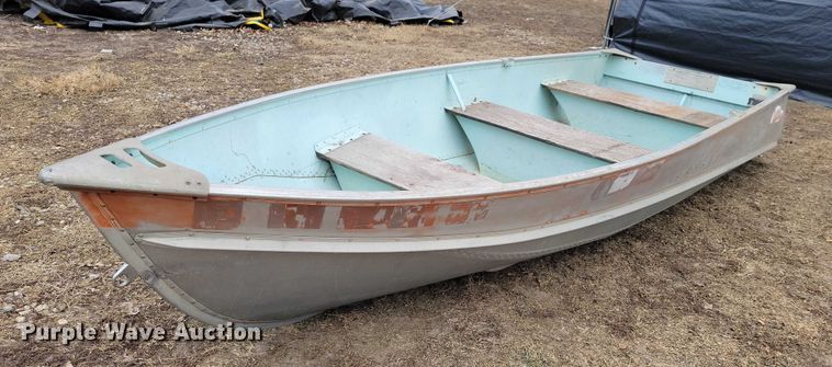 image for item NO9963 Boat motors