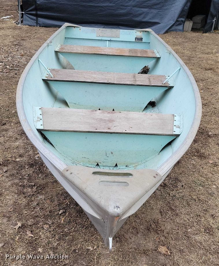 image for item NO9963 Boat motors