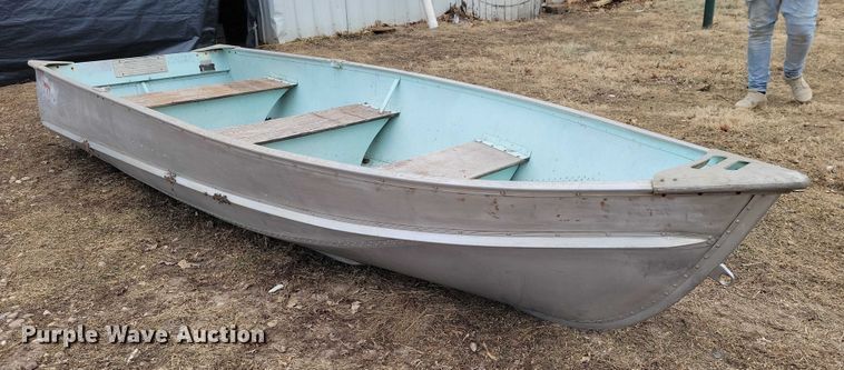 image for item NO9963 Boat motors