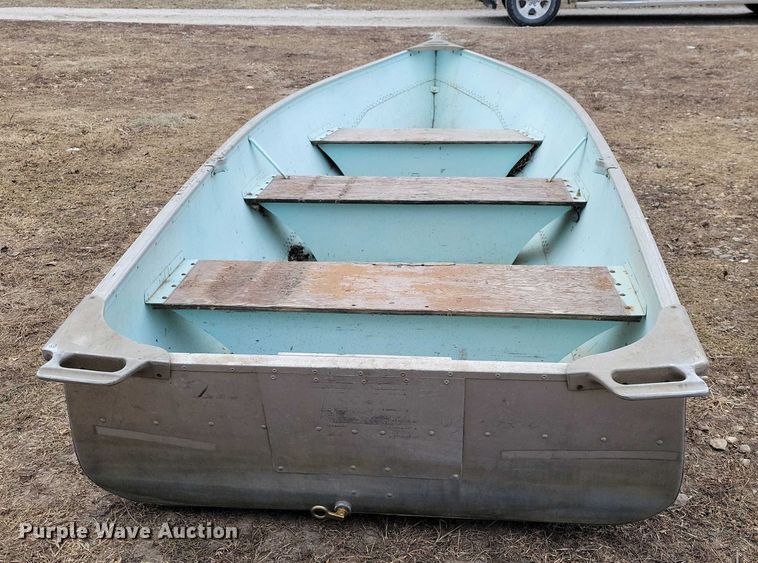 image for item NO9963 Boat motors