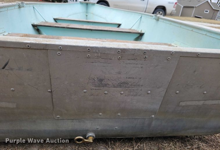 image for item NO9963 Boat motors