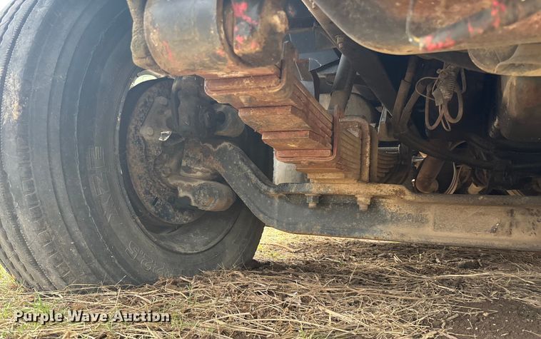 image for item OE9301 1999 International 4700 bucket truck