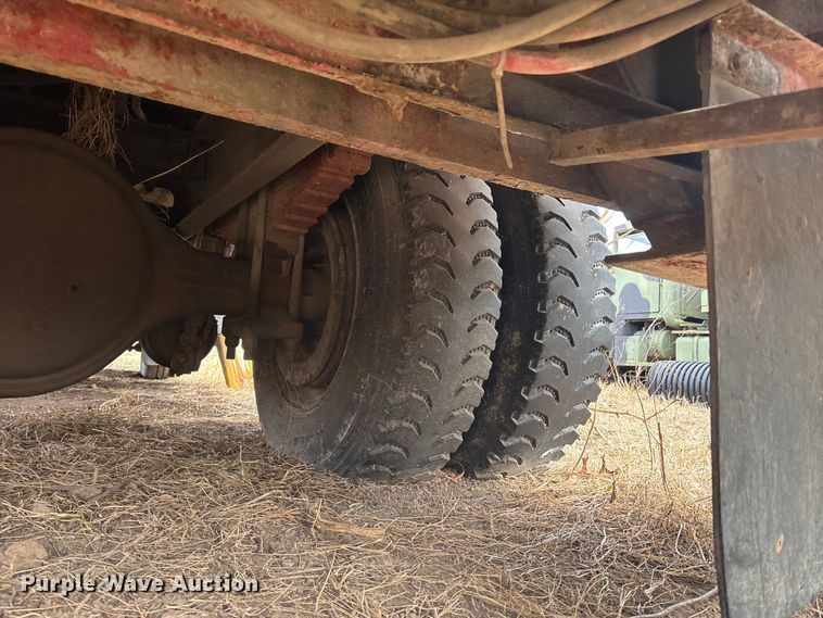 image for item OE9301 1999 International 4700 bucket truck